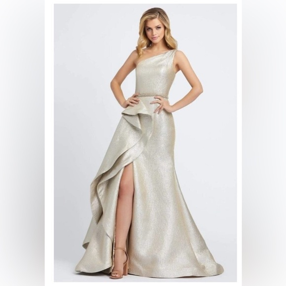 Mac Duggal Dresses & Skirts - Mac Duggal One Shoulder Metallic Ruffled Evening Gown in Oyster Size 6 NWT